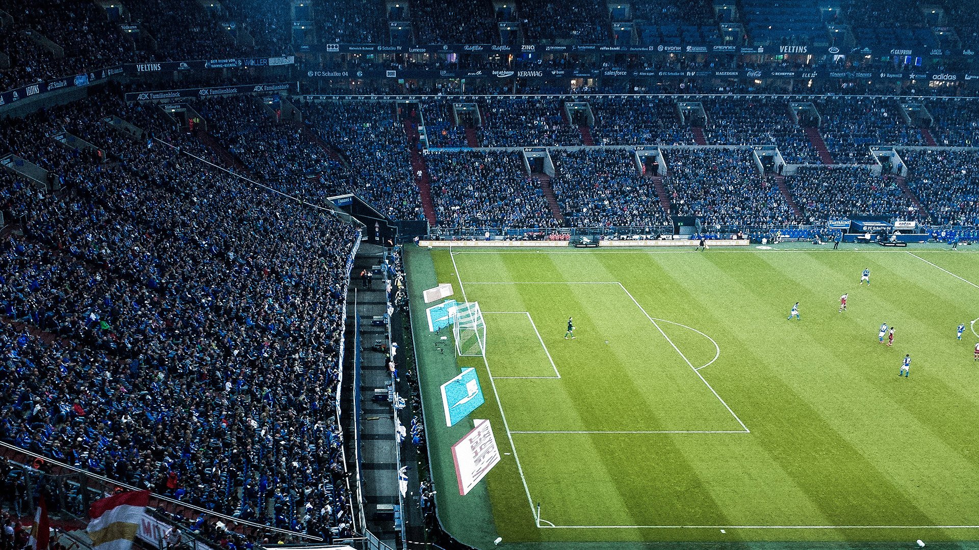 哥伦比亚新秀群顶住舆论高压迎来绿茵洗礼